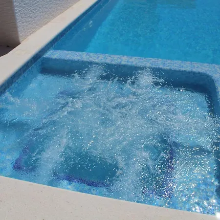 Heated Swimming Pool, Stunning Sea View Terrace A7,